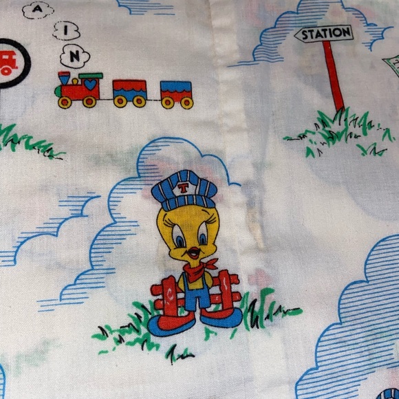 2 vintage tweety bird pillow cases - Picture 4 of 5